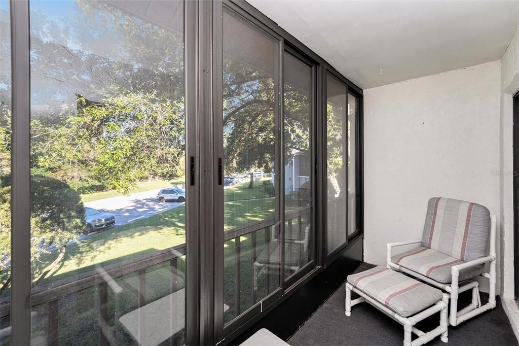 Active With Contract: $159,750 (2 beds, 2 baths, 1038 Square Feet)