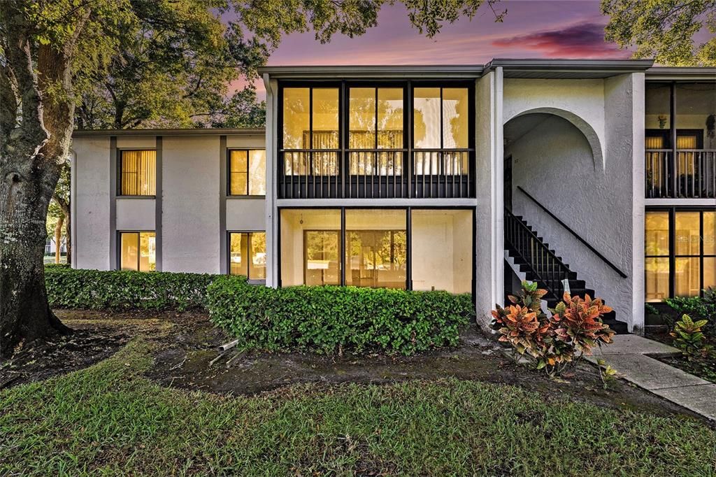 Active With Contract: $159,750 (2 beds, 2 baths, 1038 Square Feet)