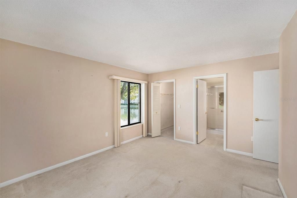 Active With Contract: $159,750 (2 beds, 2 baths, 1038 Square Feet)