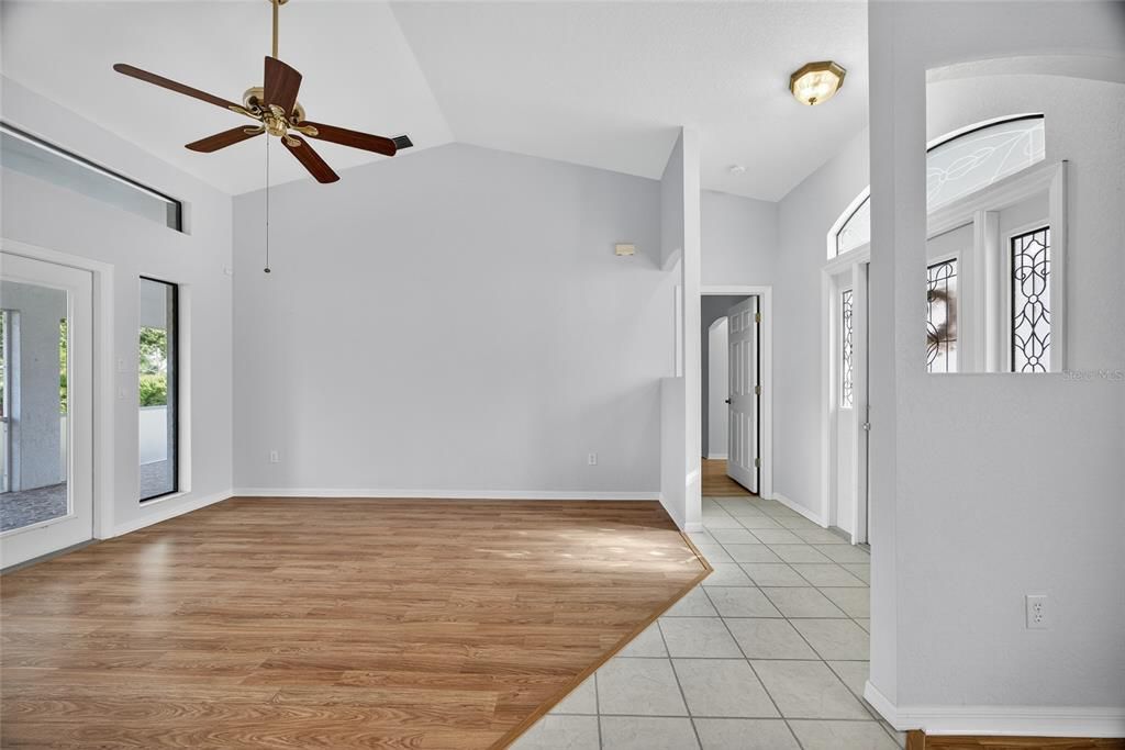 待售: $639,000 (3 贝兹, 2 浴室, 1712 平方英尺)