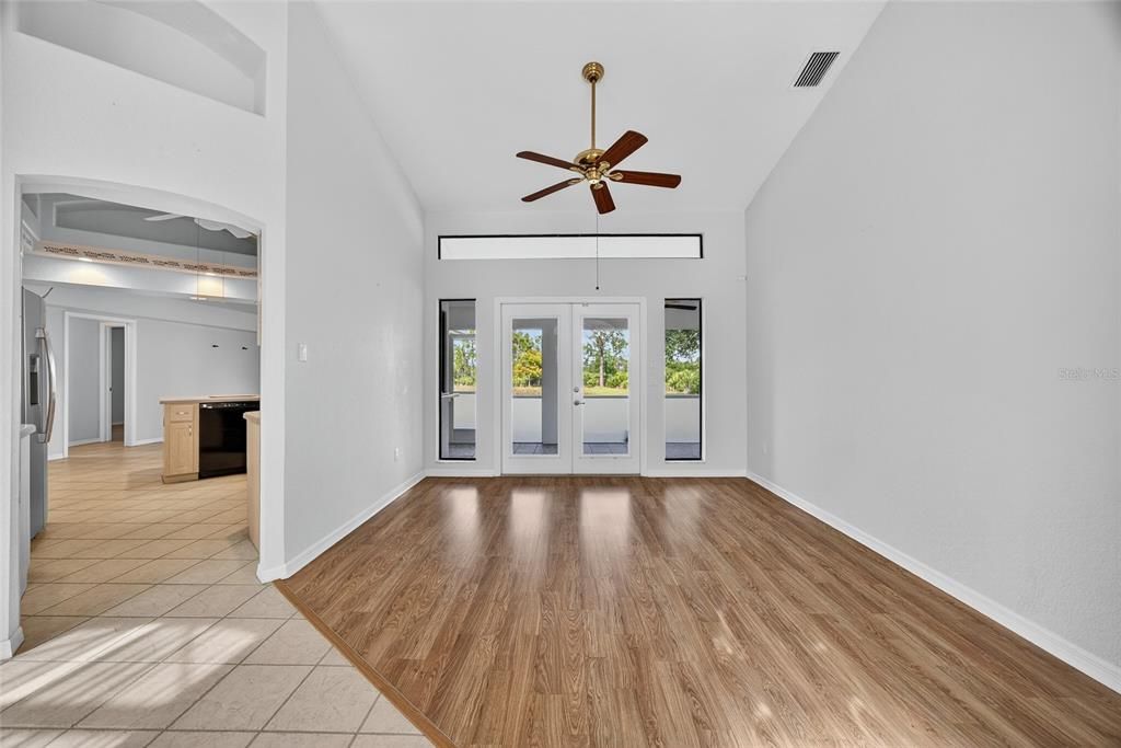 待售: $639,000 (3 贝兹, 2 浴室, 1712 平方英尺)