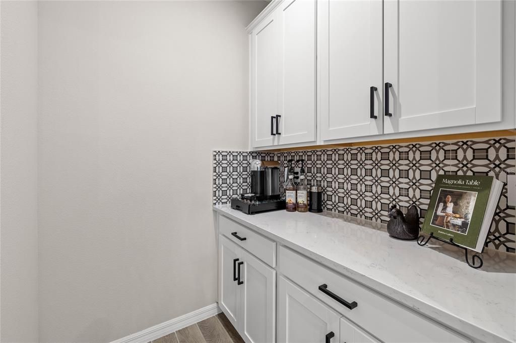 Active With Contract: $650,000 (4 beds, 3 baths, 2373 Square Feet)