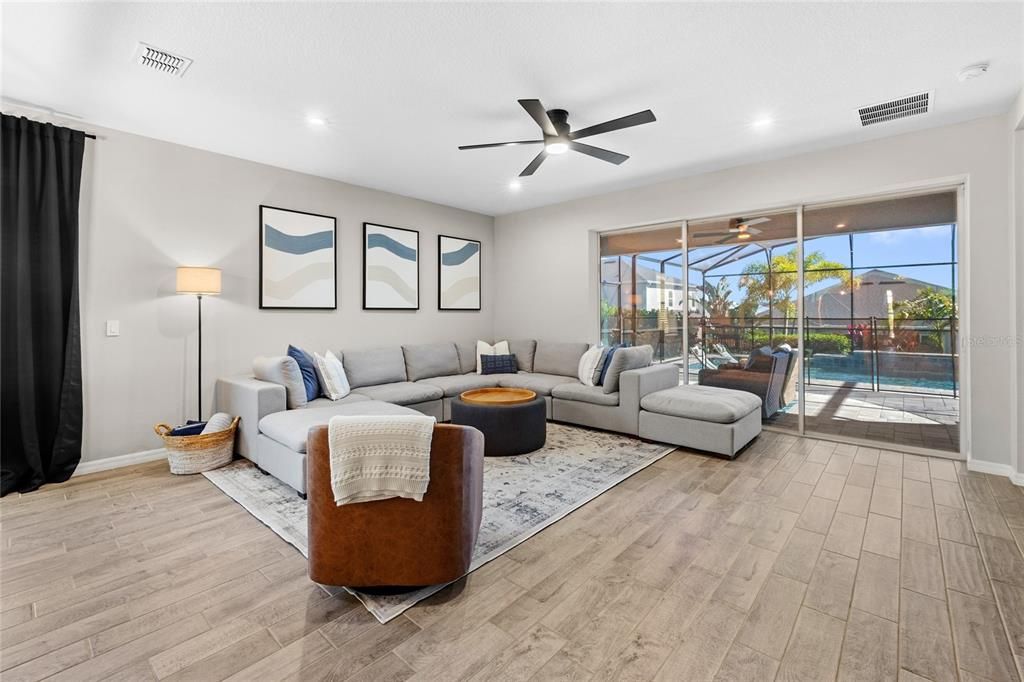 Active With Contract: $650,000 (4 beds, 3 baths, 2373 Square Feet)