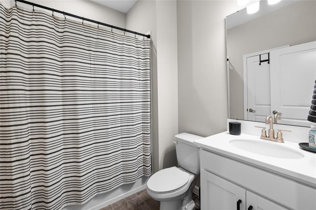 Active With Contract: $650,000 (4 beds, 3 baths, 2373 Square Feet)