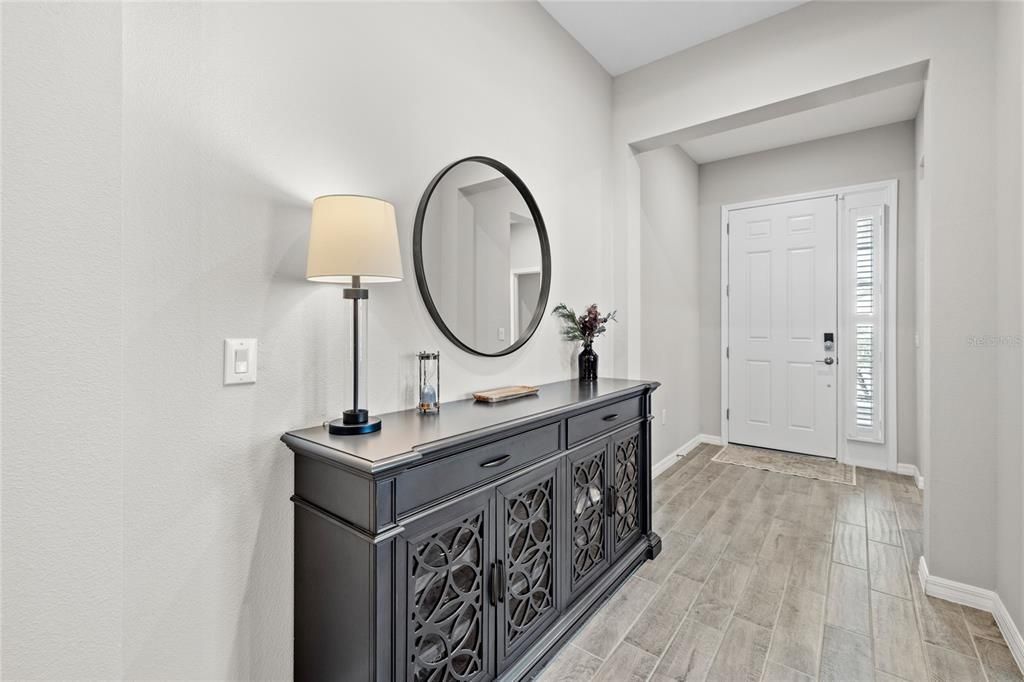 Active With Contract: $650,000 (4 beds, 3 baths, 2373 Square Feet)