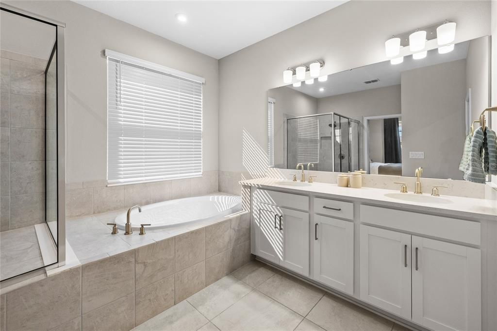 Active With Contract: $650,000 (4 beds, 3 baths, 2373 Square Feet)