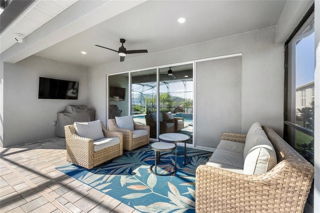 Active With Contract: $650,000 (4 beds, 3 baths, 2373 Square Feet)