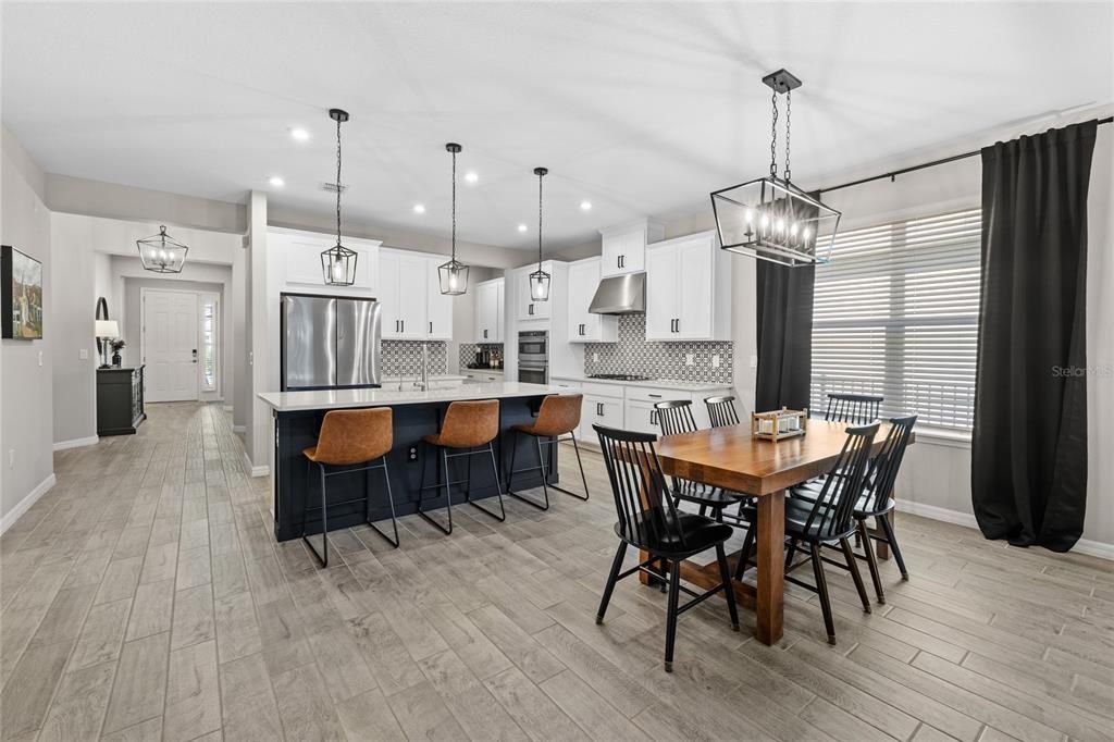 Active With Contract: $650,000 (4 beds, 3 baths, 2373 Square Feet)