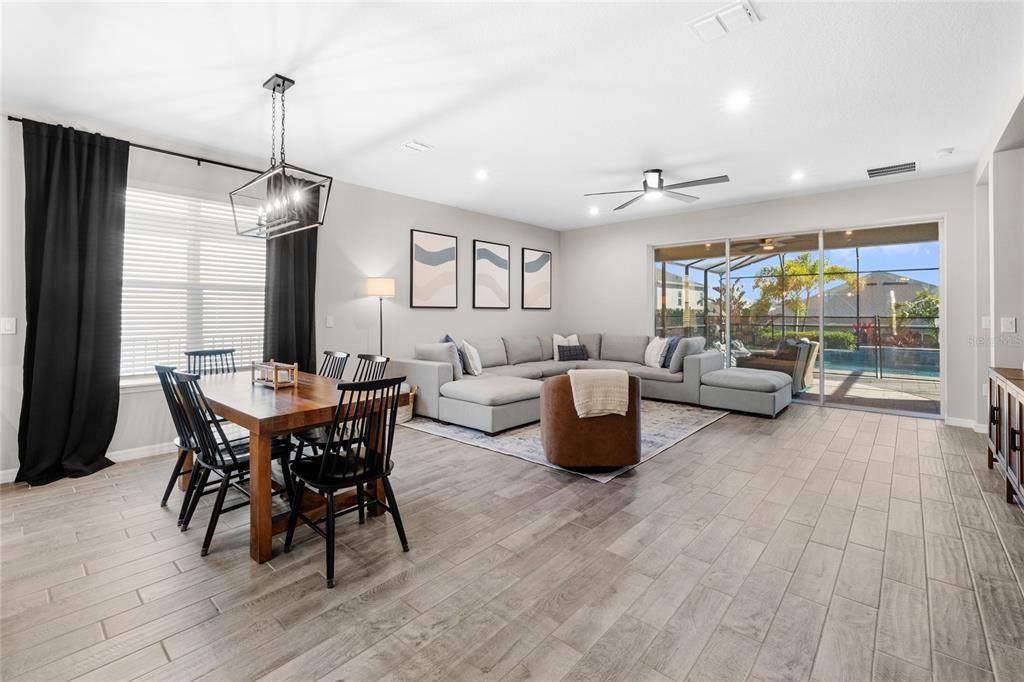 Active With Contract: $650,000 (4 beds, 3 baths, 2373 Square Feet)