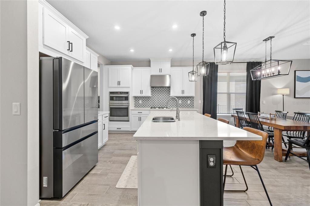 Active With Contract: $650,000 (4 beds, 3 baths, 2373 Square Feet)