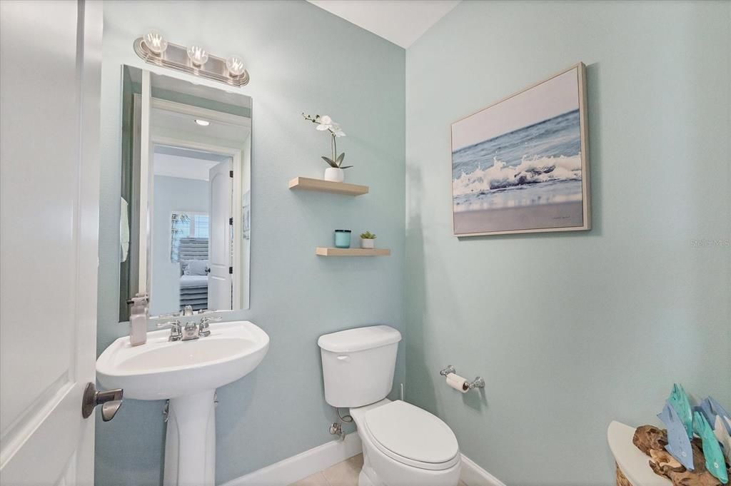 For Sale: $850,000 (3 beds, 2 baths, 2013 Square Feet)