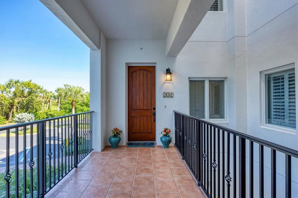 For Sale: $850,000 (3 beds, 2 baths, 2013 Square Feet)