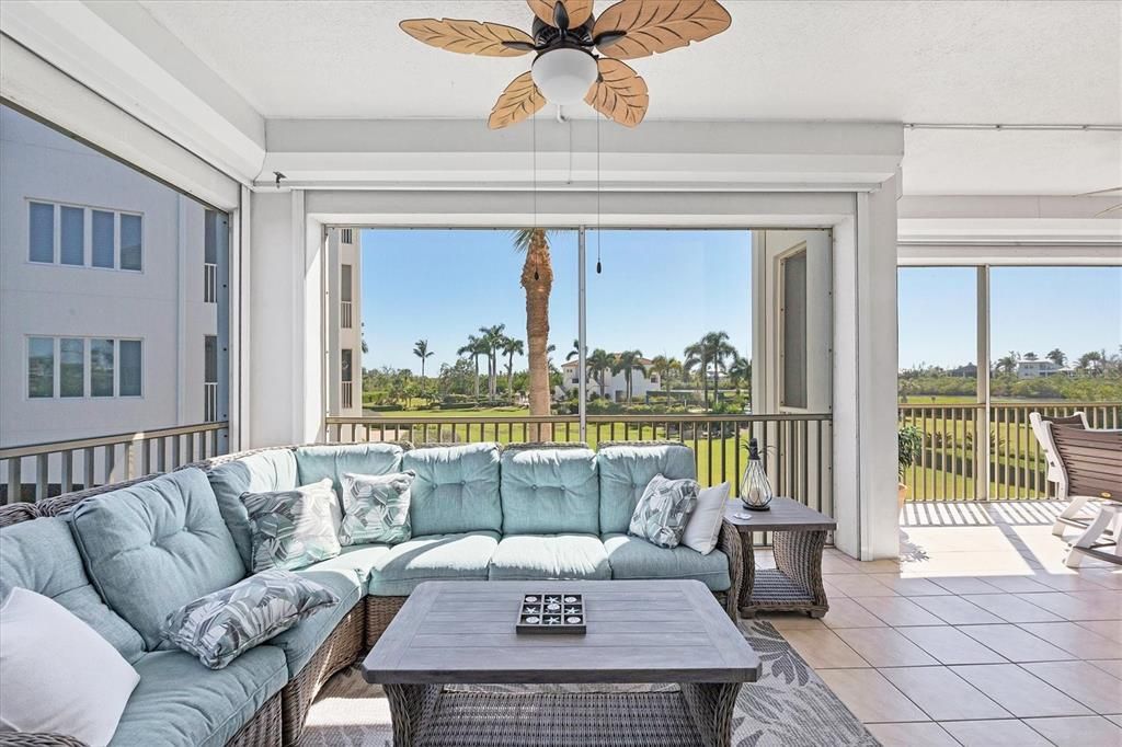 For Sale: $850,000 (3 beds, 2 baths, 2013 Square Feet)