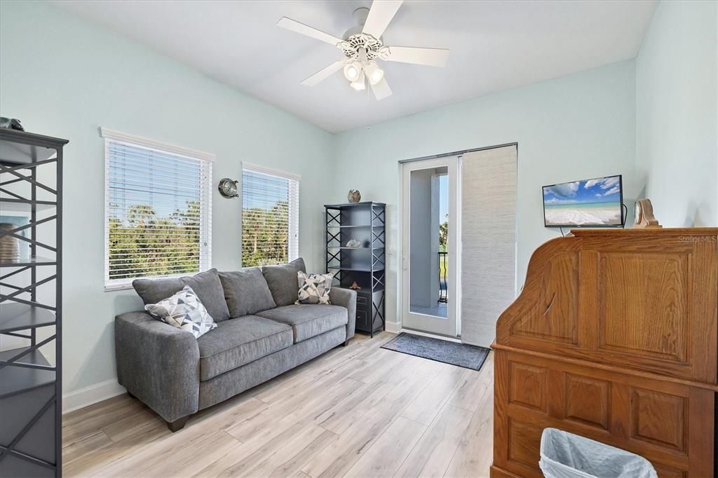 For Sale: $850,000 (3 beds, 2 baths, 2013 Square Feet)