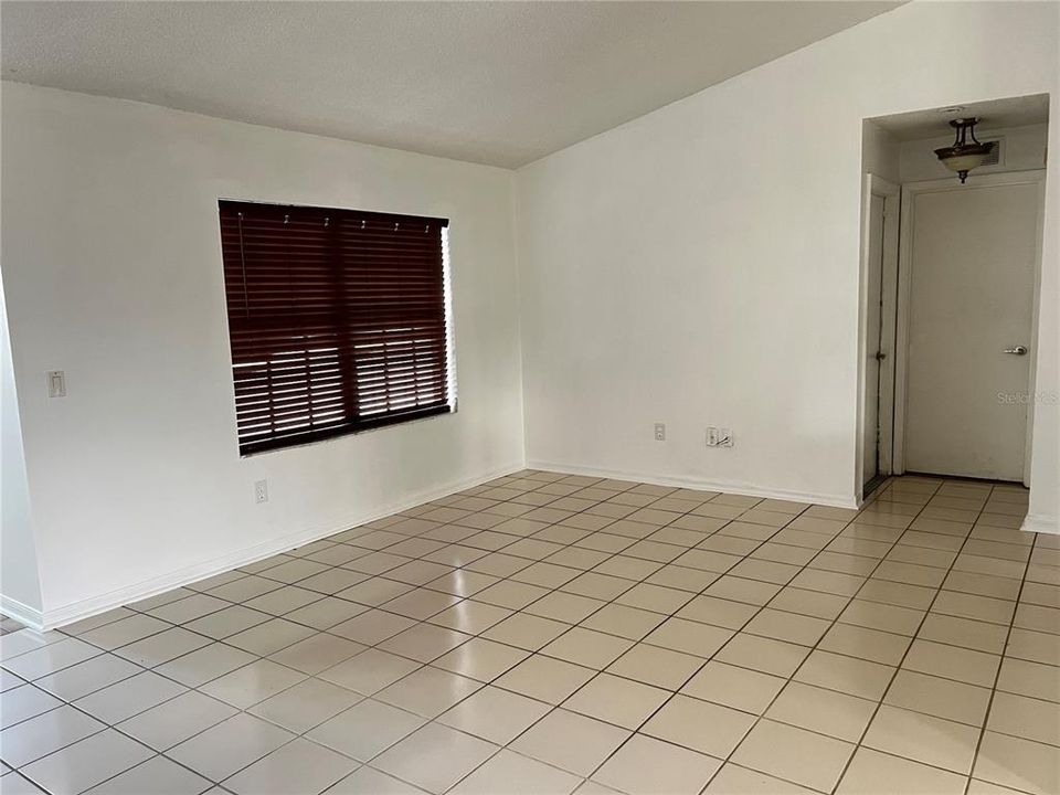 En Renta: $1,600 (3 camas, 2 baños, 1806 Pies cuadrados)