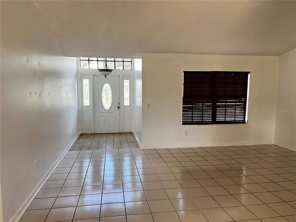 En Renta: $1,600 (3 camas, 2 baños, 1806 Pies cuadrados)