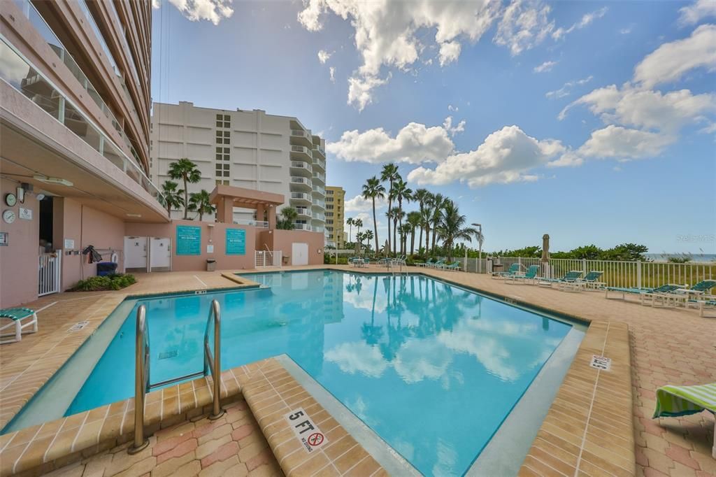 For Sale: $819,999 (1 beds, 2 baths, 1020 Square Feet)