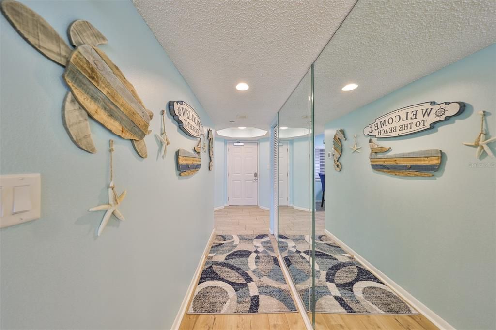 For Sale: $819,999 (1 beds, 2 baths, 1020 Square Feet)