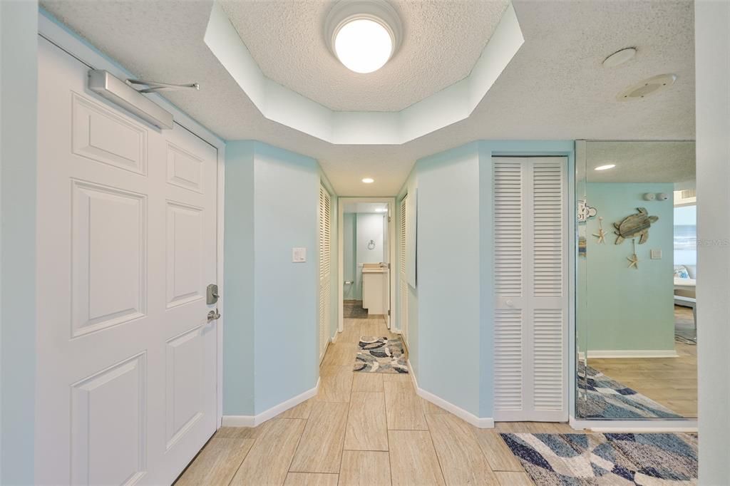 For Sale: $819,999 (1 beds, 2 baths, 1020 Square Feet)