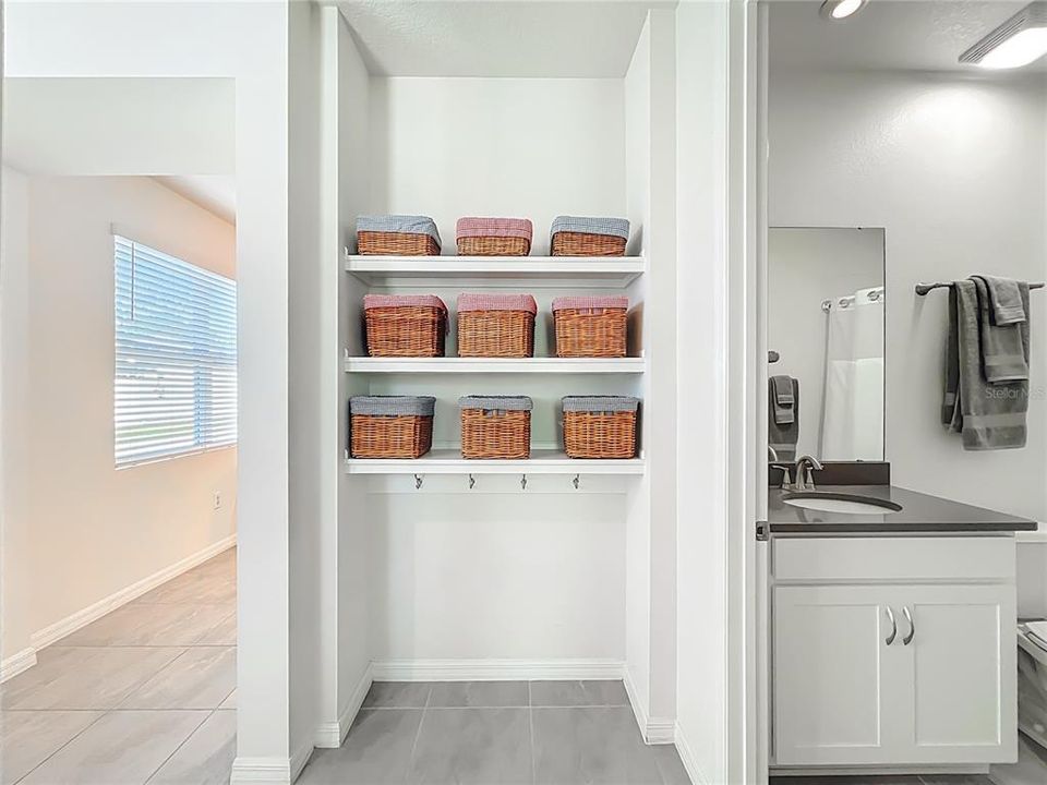 For Sale: $500,000 (4 beds, 3 baths, 2070 Square Feet)