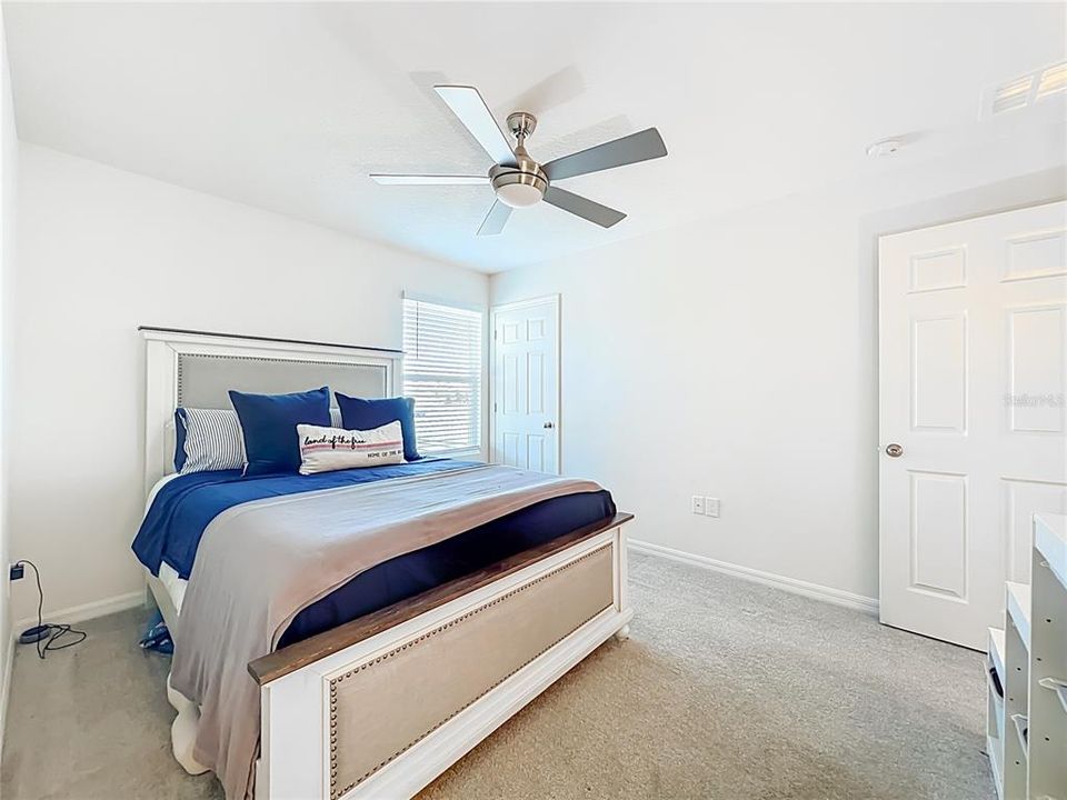 For Sale: $500,000 (4 beds, 3 baths, 2070 Square Feet)