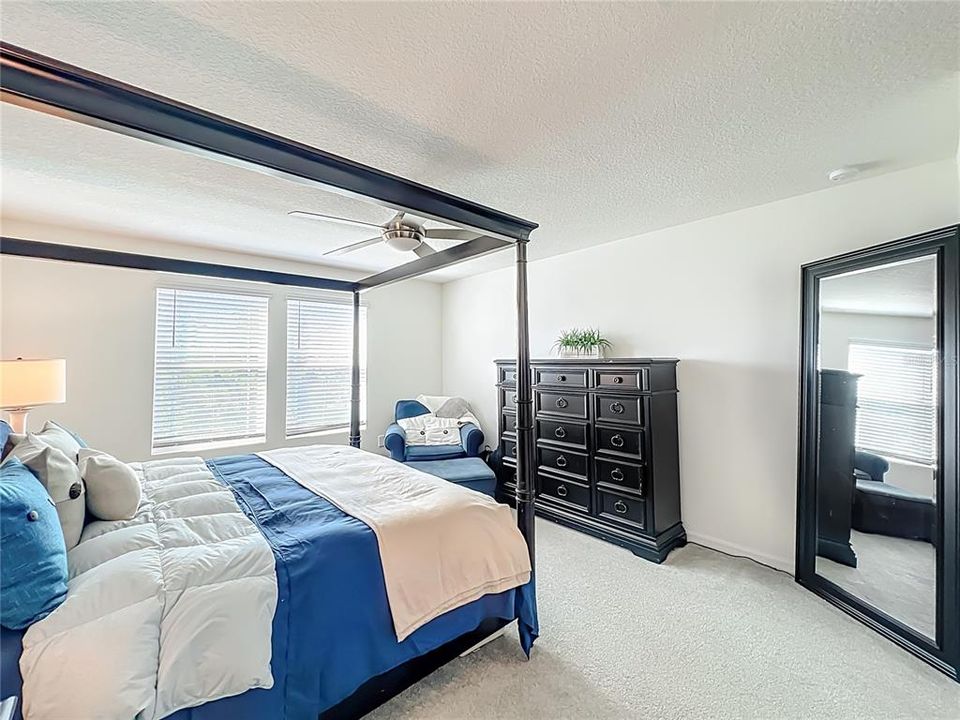 For Sale: $500,000 (4 beds, 3 baths, 2070 Square Feet)