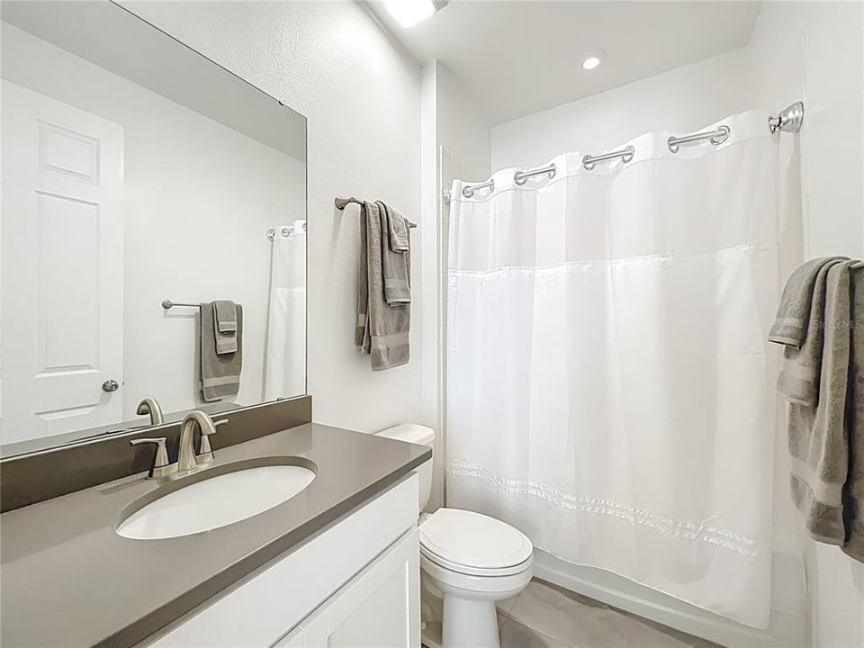 For Sale: $500,000 (4 beds, 3 baths, 2070 Square Feet)