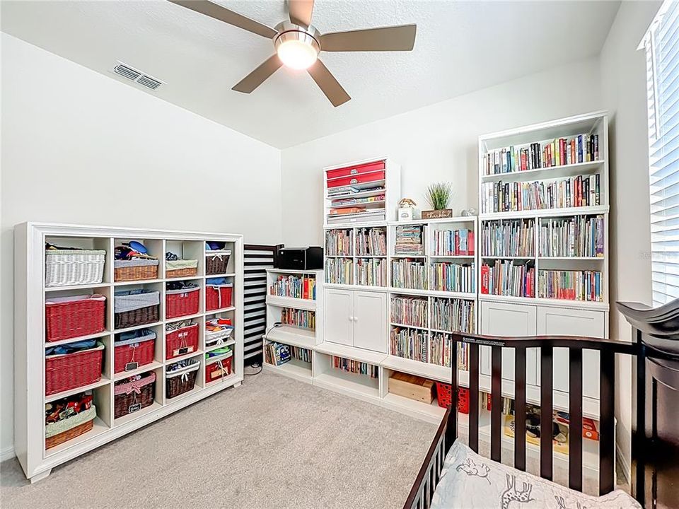 For Sale: $500,000 (4 beds, 3 baths, 2070 Square Feet)