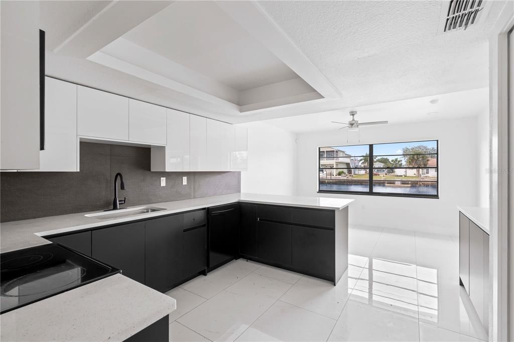 For Sale: $499,900 (3 beds, 2 baths, 1959 Square Feet)