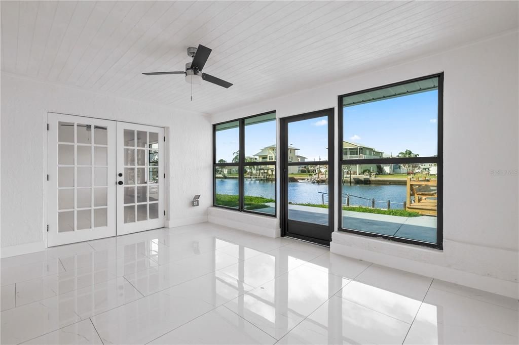 For Sale: $499,900 (3 beds, 2 baths, 1959 Square Feet)