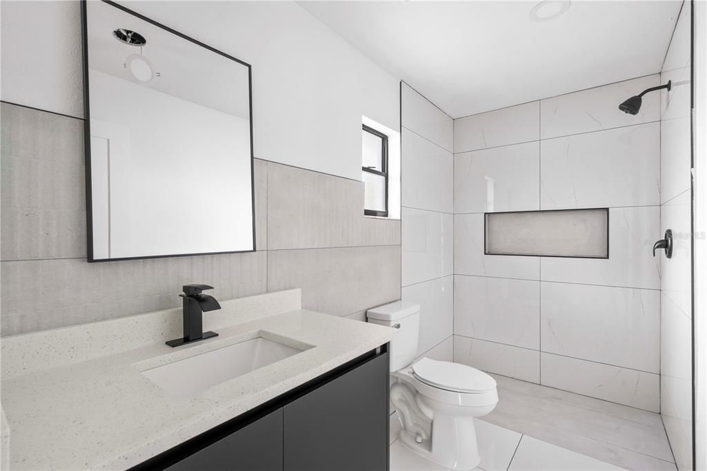 For Sale: $499,900 (3 beds, 2 baths, 1959 Square Feet)