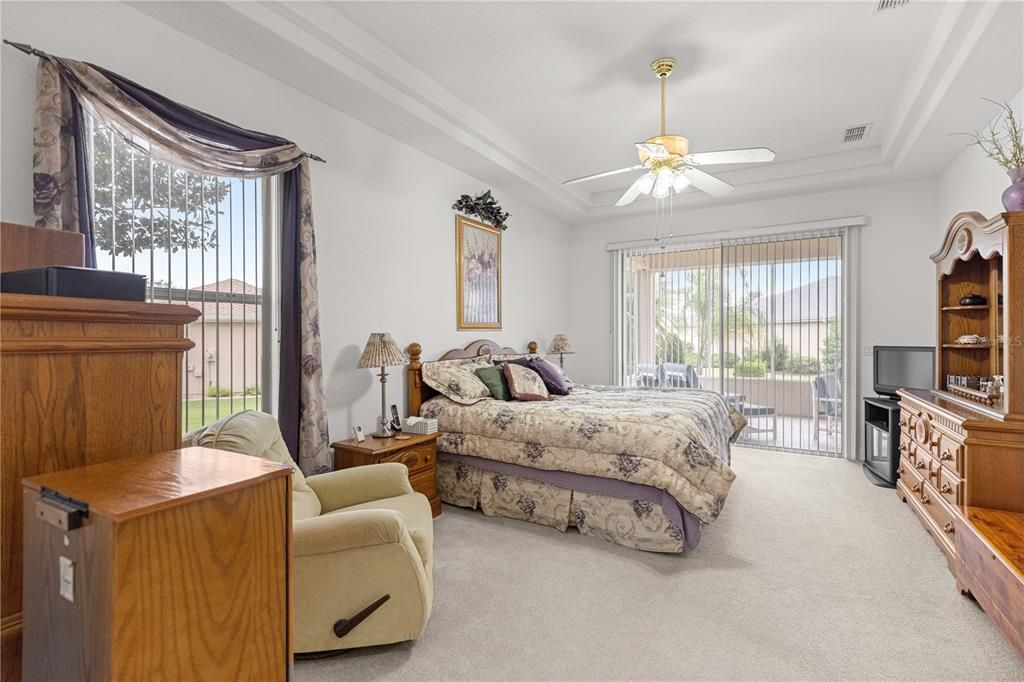 For Sale: $437,900 (3 beds, 2 baths, 2333 Square Feet)