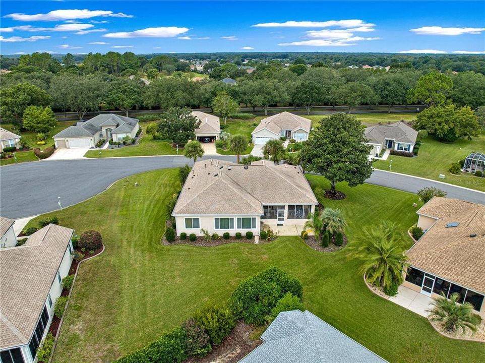 For Sale: $437,900 (3 beds, 2 baths, 2333 Square Feet)