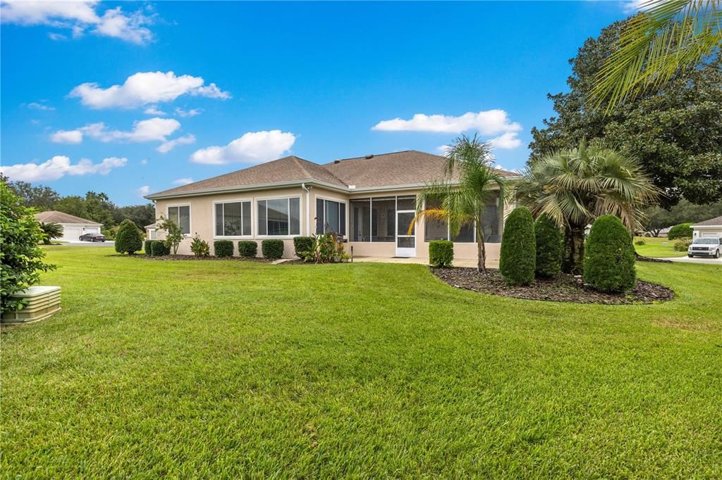 For Sale: $437,900 (3 beds, 2 baths, 2333 Square Feet)