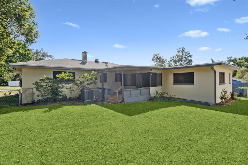 En Venta: $357,500 (4 camas, 3 baños, 2200 Pies cuadrados)