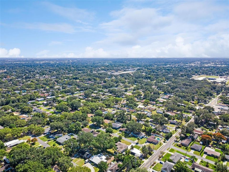 En Venta: $357,500 (4 camas, 3 baños, 2200 Pies cuadrados)