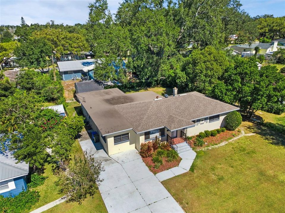 En Venta: $357,500 (4 camas, 3 baños, 2200 Pies cuadrados)