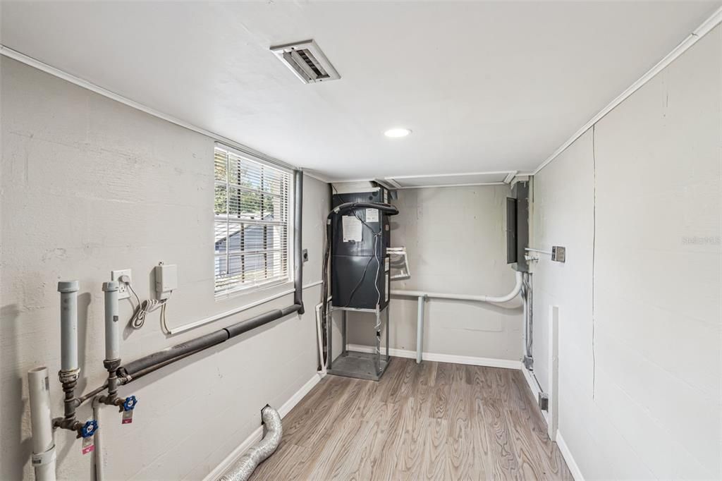 En Venta: $357,500 (4 camas, 3 baños, 2200 Pies cuadrados)