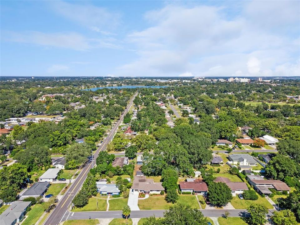 En Venta: $357,500 (4 camas, 3 baños, 2200 Pies cuadrados)