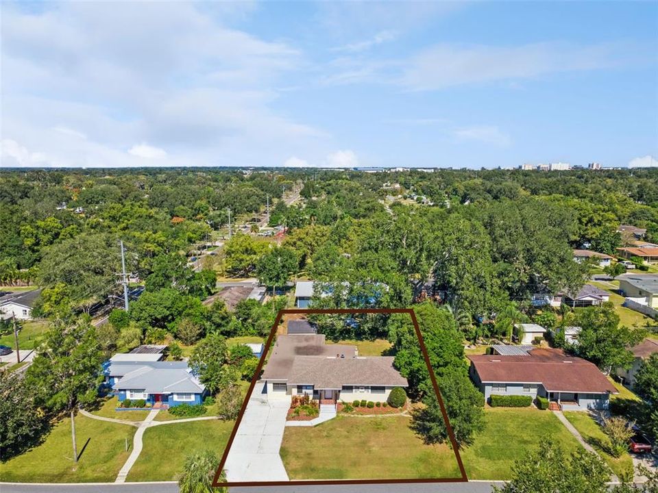 En Venta: $357,500 (4 camas, 3 baños, 2200 Pies cuadrados)