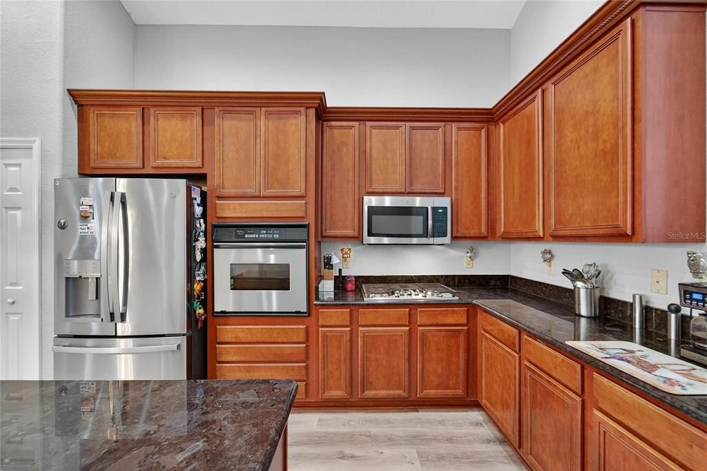 For Sale: $524,000 (4 beds, 3 baths, 2612 Square Feet)