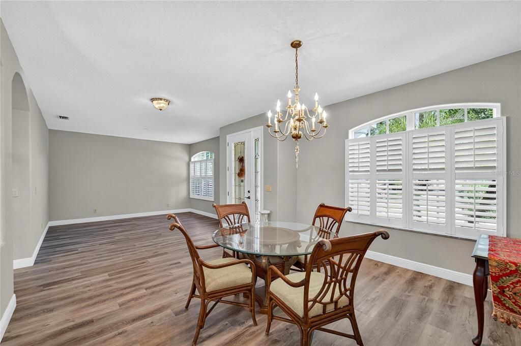 For Sale: $524,000 (4 beds, 3 baths, 2612 Square Feet)