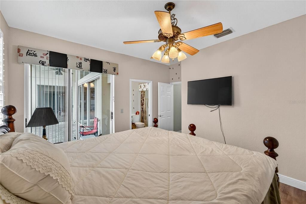 For Sale: $524,000 (4 beds, 3 baths, 2612 Square Feet)