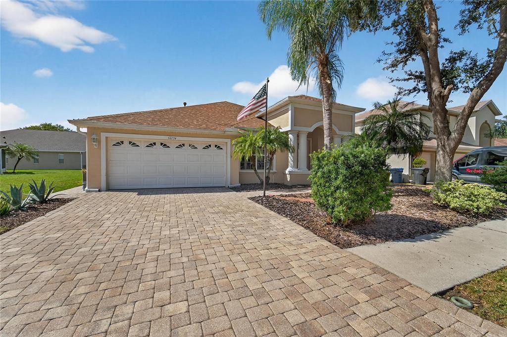 For Sale: $524,000 (4 beds, 3 baths, 2612 Square Feet)