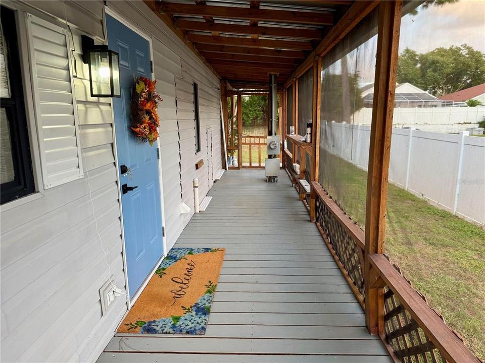 For Sale: $219,000 (3 beds, 2 baths, 960 Square Feet)