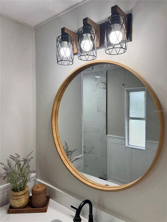 For Sale: $219,000 (3 beds, 2 baths, 960 Square Feet)