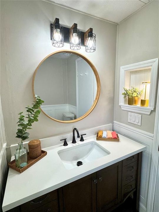 For Sale: $219,000 (3 beds, 2 baths, 960 Square Feet)