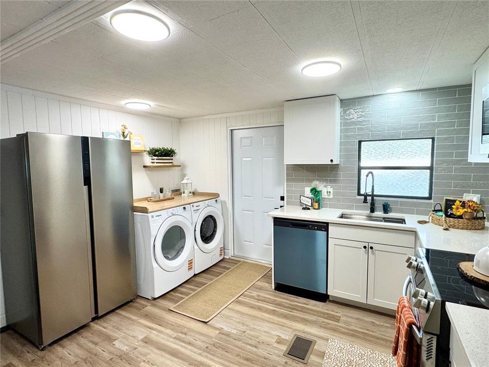 For Sale: $219,000 (3 beds, 2 baths, 960 Square Feet)