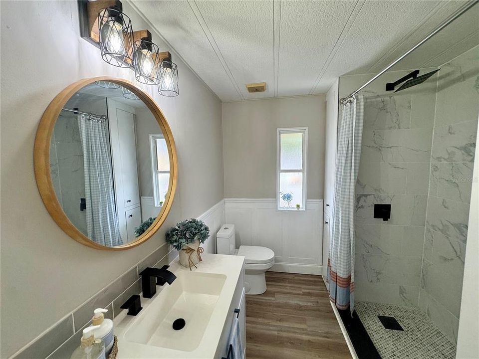 For Sale: $219,000 (3 beds, 2 baths, 960 Square Feet)