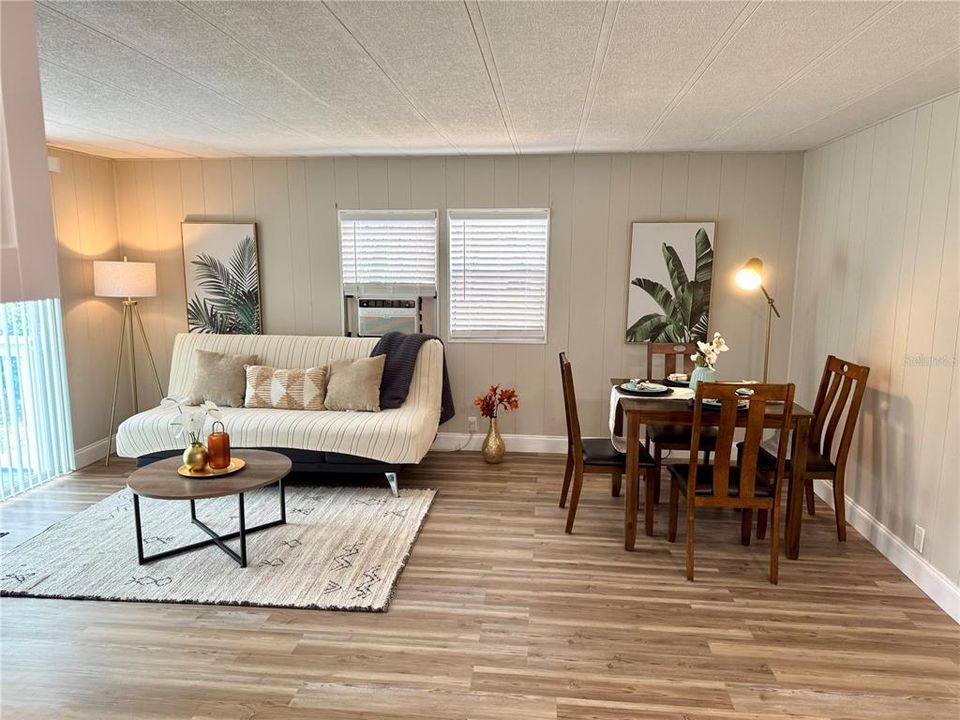 For Sale: $219,000 (3 beds, 2 baths, 960 Square Feet)